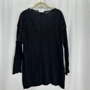 Krista Larson black sweater long sleeves lagenlook artsy minimalist